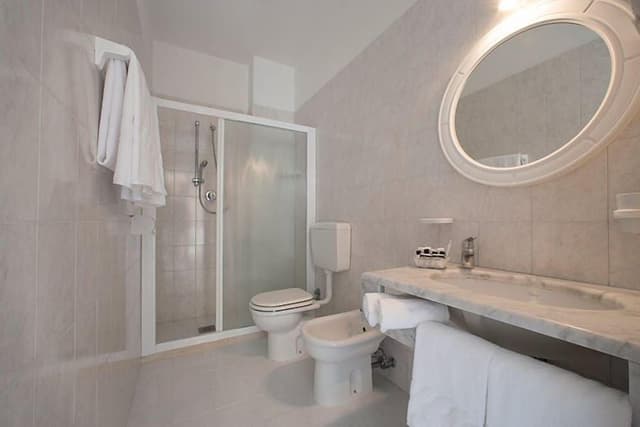 Classic Quadruple Room
