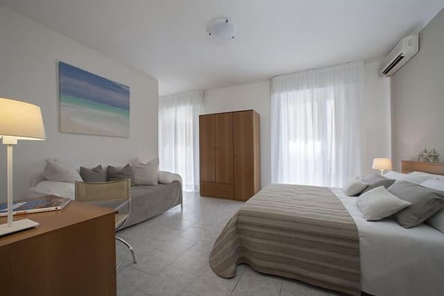 Classic Quadruple Room