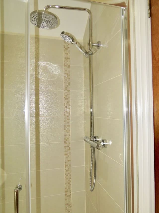Family Suite, Ensuite (Room 4)