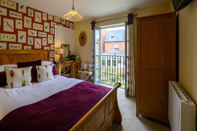 Single Room, Ensuite (Garden Room)