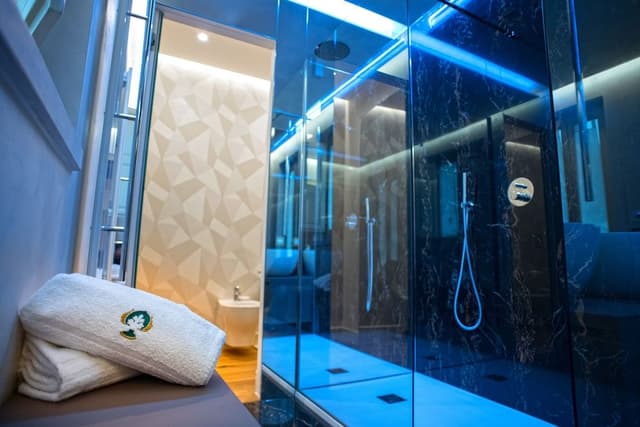 Superior Studio Suite, 1 Double Bed, Tower