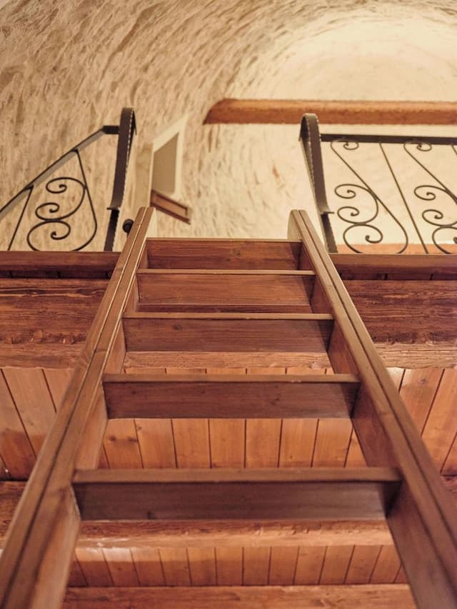 Traditional House, Multiple Bedrooms, Annex Building