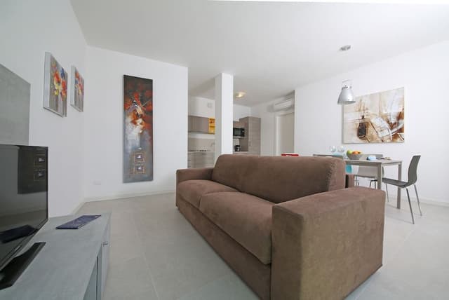 Apartment, 2 Bedrooms (Plus)