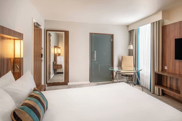 Executive Room, 1 King Bed