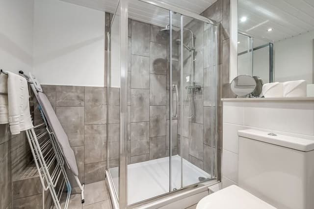 Deluxe Apartment, Private Bathroom (1 Bed)