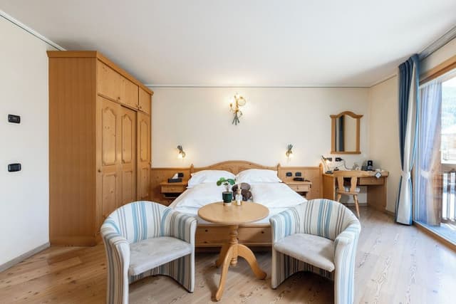 Deluxe Room, Balcony
