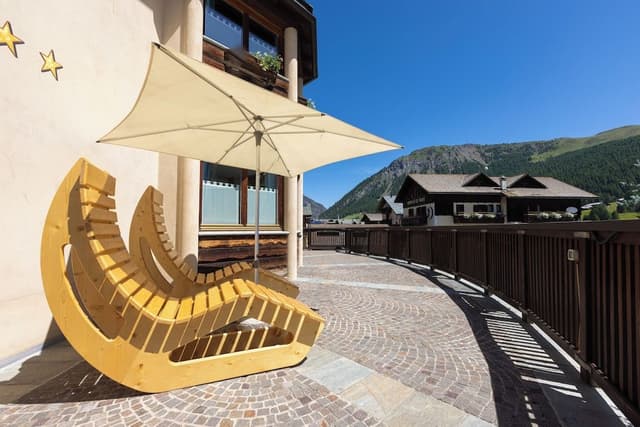 Suite, Terrace