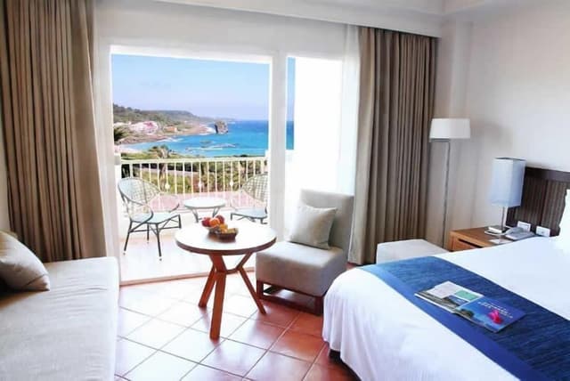 Deluxe Twin with Sea View