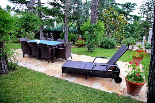Basic Apartment, 2 Bedrooms, Garden View