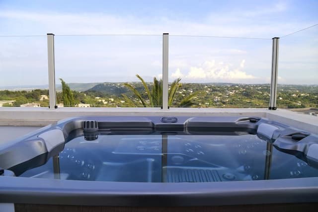 Luxury Suite, 1 Bedroom, Hot Tub, Sea View