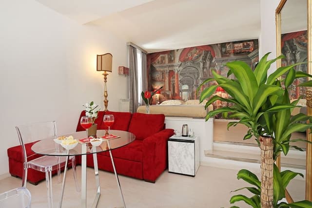 Deluxe Suite, 1 King Bed with Sofa bed, City View