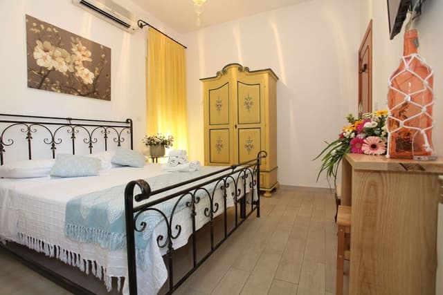 Deluxe Double Room, Courtyard View