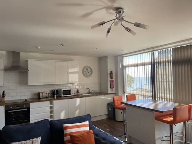 Luxury Apartment, Private Bathroom, Sea View (Apartment 2 - 5 Berth	)