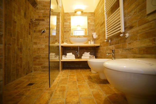 Quadruple Room (A Patrunel)