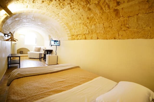 Double Room (U Cammarin)