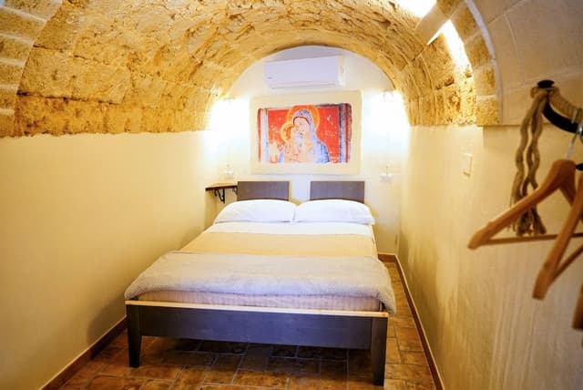 Double Room (U Cammarin)