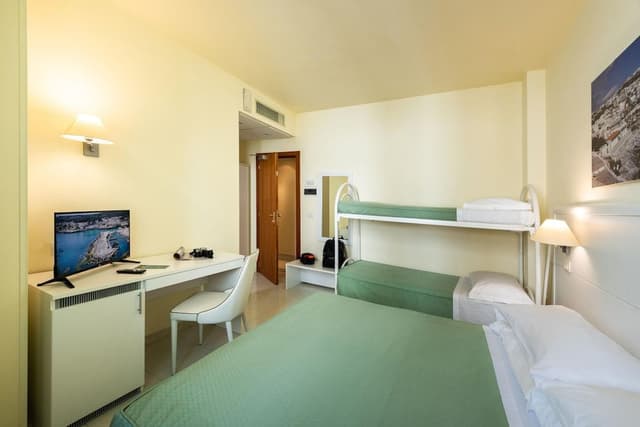 Classic Quadruple Room
