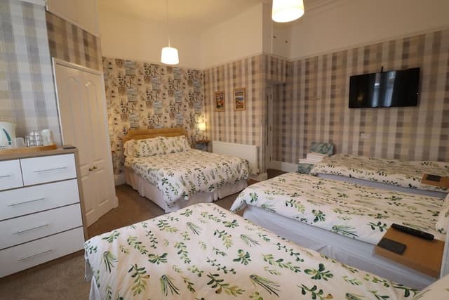 Family Room (Sleep 5)