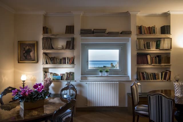 House, 3 Bedrooms, Balcony
