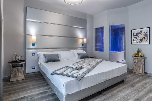 Romantic Double Room, Jetted Tub