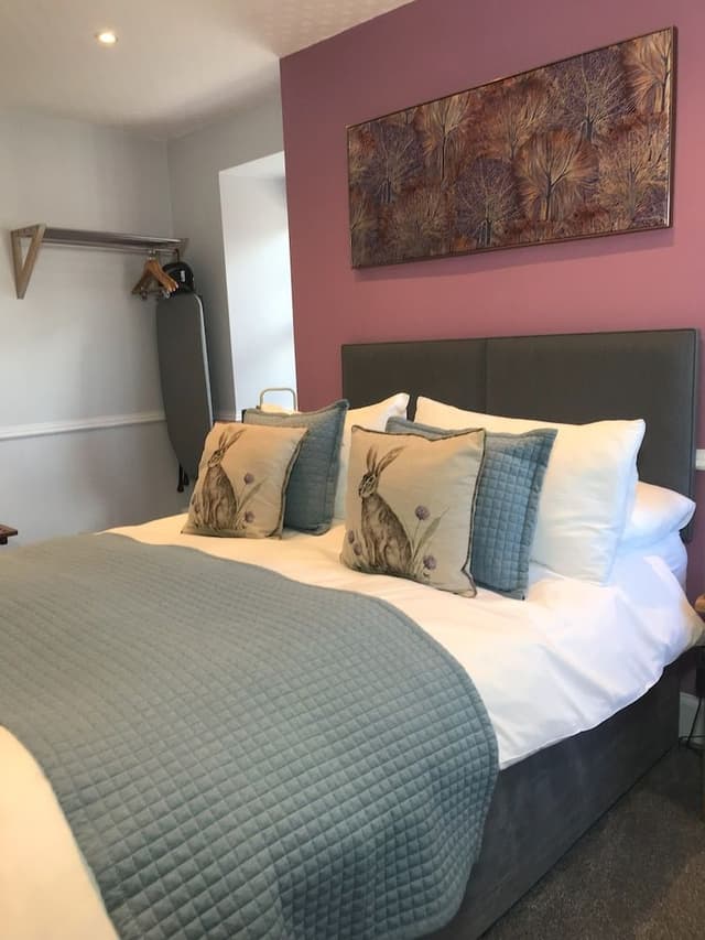 Double Room (Room 2)