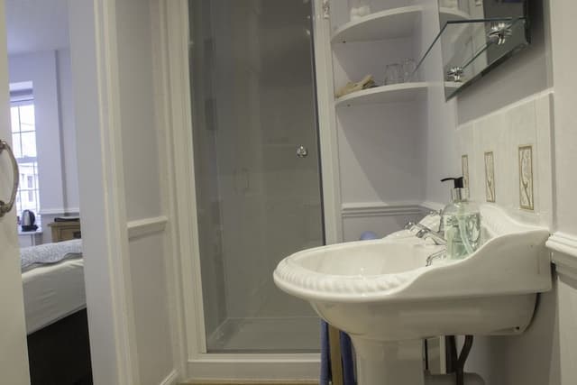 Double Room (Room 2)