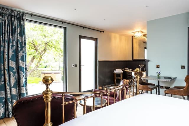 Luxury Suite, Accessible, Ensuite (Great Ouse)