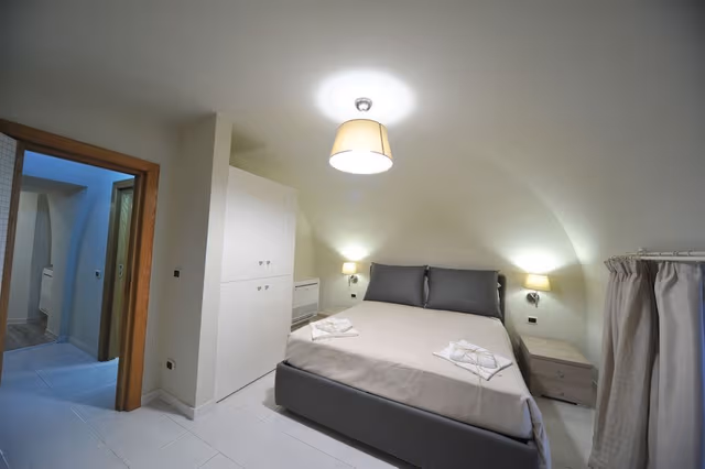 Family Quadruple Room, 2 Bedrooms, Bathtub