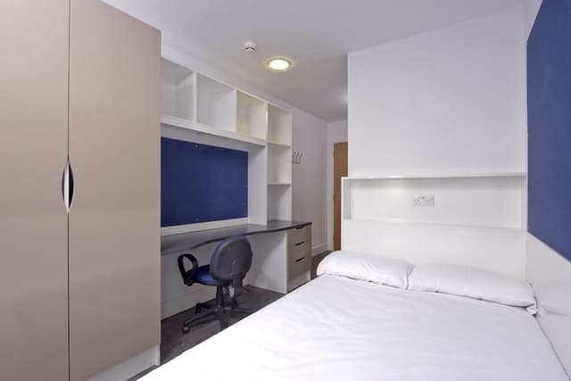 Standard Apartment, 4 Bedrooms, Kitchen (3/4 Double Bed - 120cm wide)
