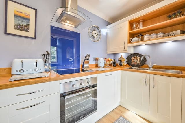 Standard Apartment, Ensuite, Garden View (with Shower)