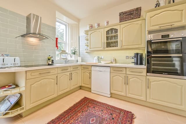 Luxury House, Ensuite, Garden View ((Three Bedroom))