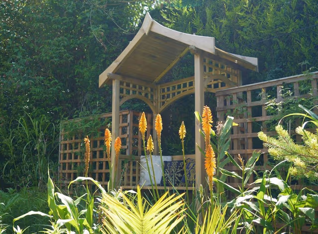 Luxury House, Ensuite, Garden View ((Three Bedroom))