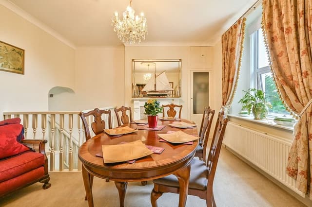 Luxury House, Ensuite, Garden View ((Three Bedroom))