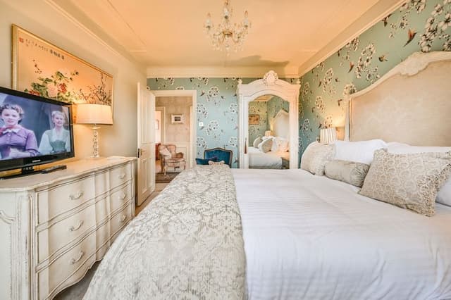 Luxury House, Ensuite, Garden View ((Three Bedroom))