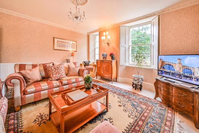 Luxury House, Ensuite, Garden View ((Three Bedroom))