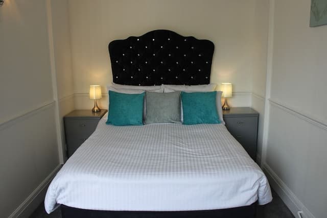 Family Room (Room 1)