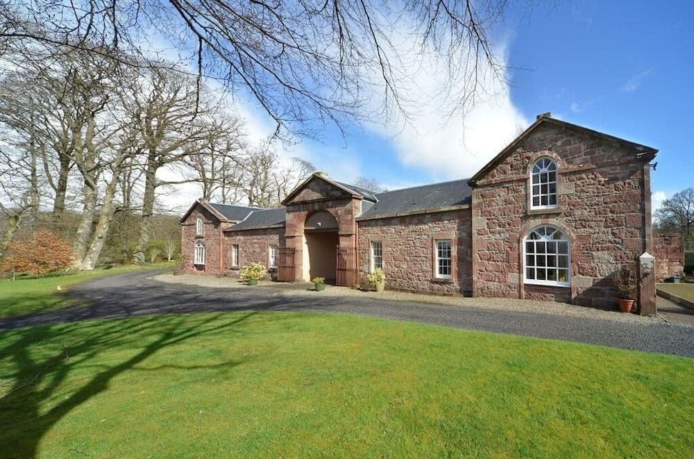 Finnich Cottages