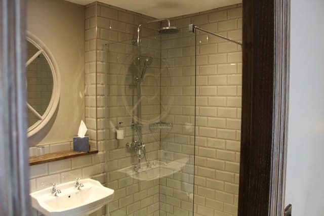 Standard Double Room, Ensuite