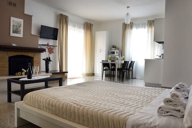 Family Quadruple Room, Ensuite, Garden View