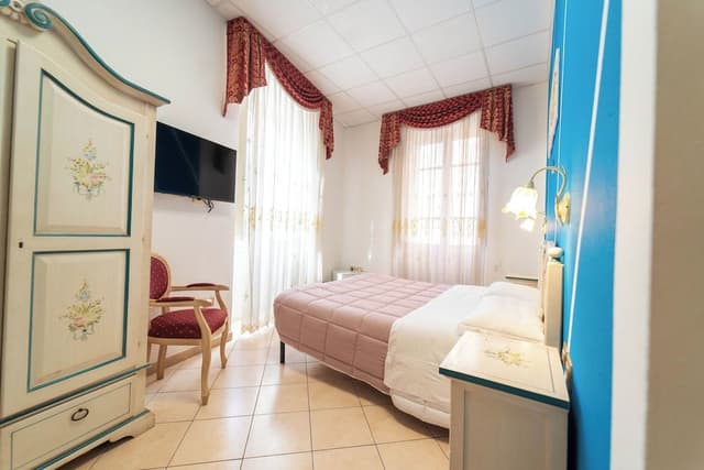 Classic Double Room, 1 Bedroom, City View