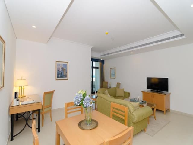 One-Bedroom Apartment with Beach View