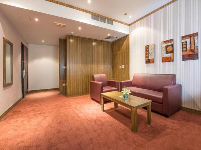 Premium Twin Deluxe Room