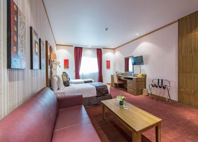 Premium Twin Deluxe Room