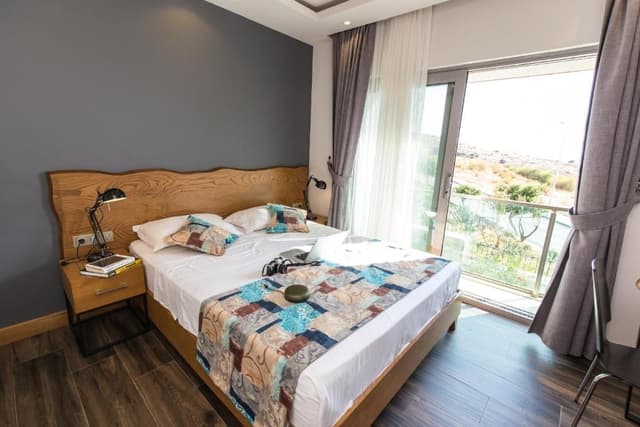 Two-Bedroom Apartment with Sea View