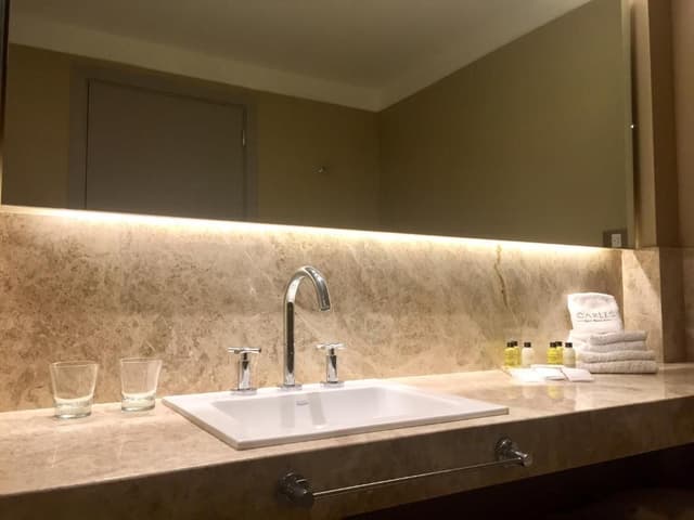 Executive Queen Room