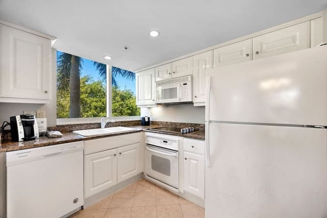 One Bedroom Full Ocean View