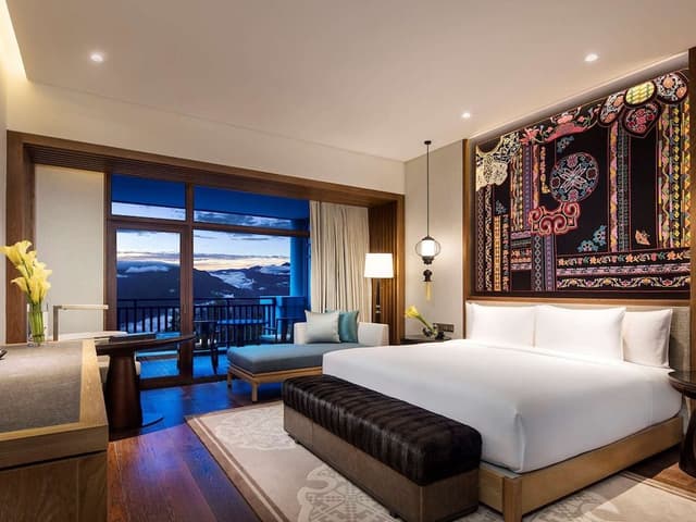 Valley King Room