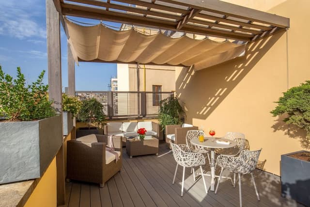 Studio Suite, Terrace