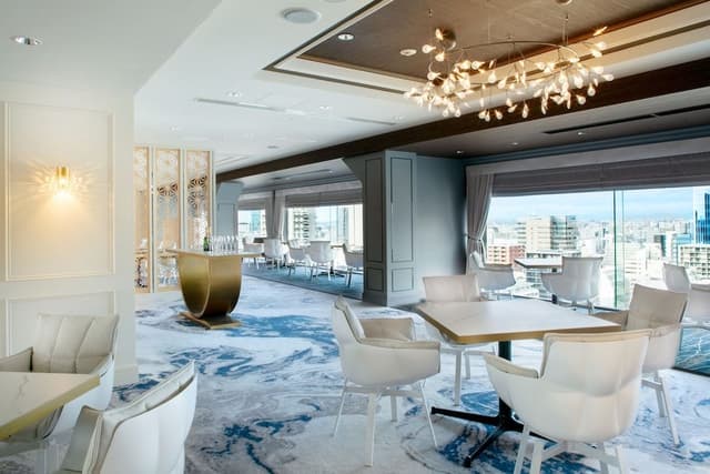 [Single Use] Espacio Suite with Lounge Access, Non Smoking
