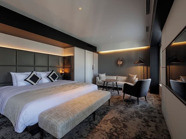 [Single Use] Espacio Deluxe Double Room with Lounge Access, Non Smoking